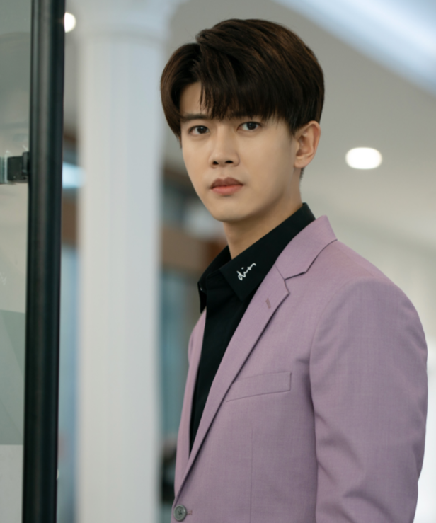 郑秀晶|让任嘉伦关注其账号，王一博一看就害羞的女人，到底有多优秀？