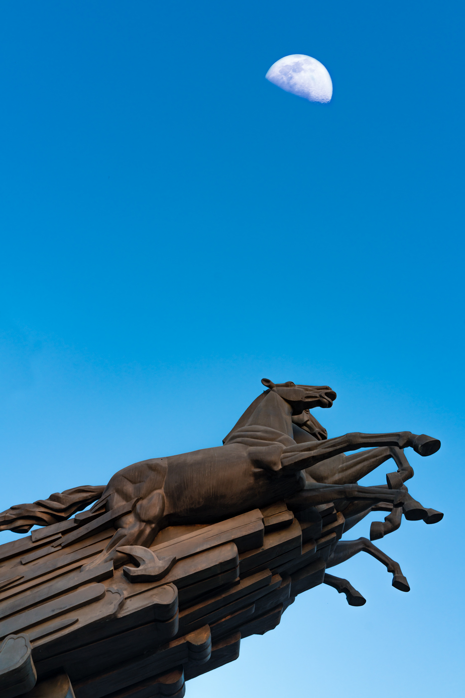 英子随拍 四川达州：夕照土溪汉阙广场一组 中国汉阙之乡 古賨国都