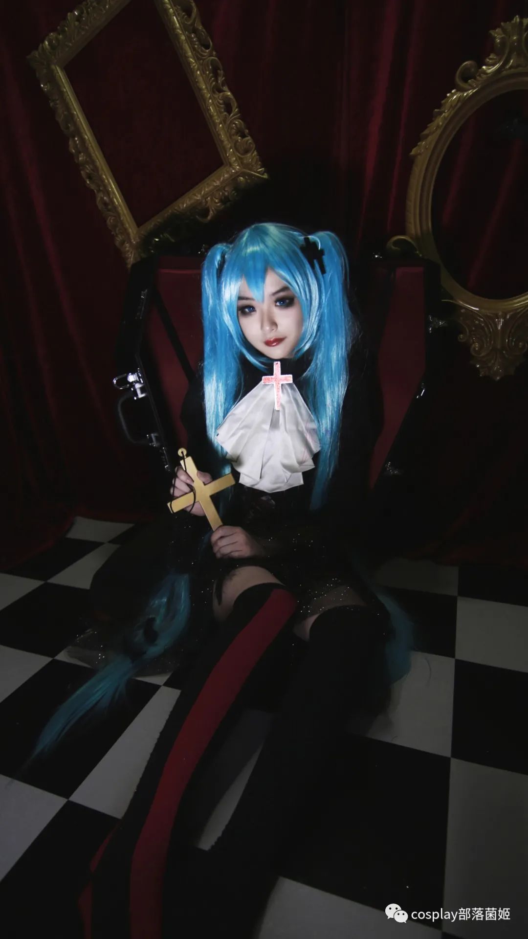 |cos：黑暗哥特风的公主殿下cos正片@小玉