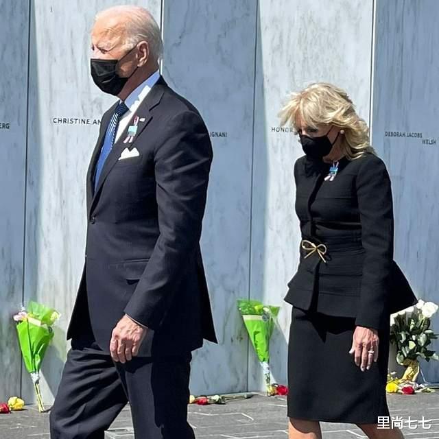 里尚七七|三位第一夫人罕同框，米歇尔居C位希拉里变温柔，吉尔打扮不得体