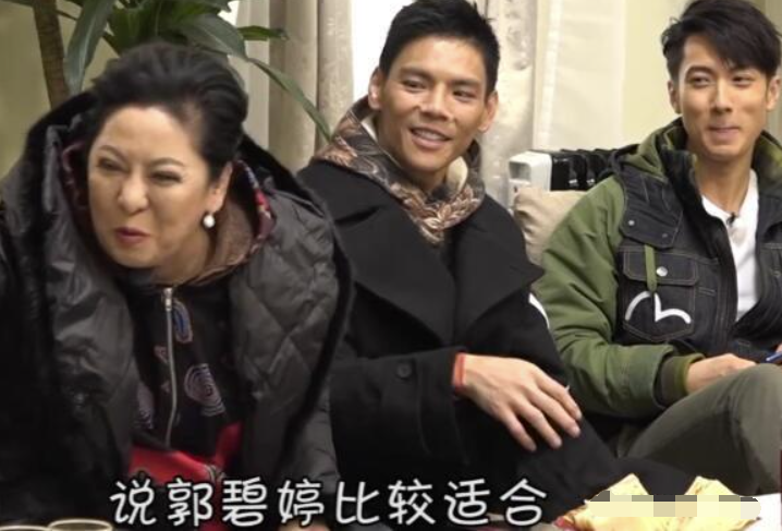 郭碧婷|豪门婚前协议：奶茶妹十年内离婚1分也没，这对亲密超5次就得付钱