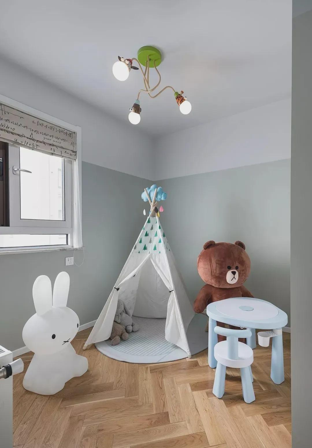 90㎡小3房新婚宅曝光,这北欧跨界轻奢油画般的家,好看到犯规