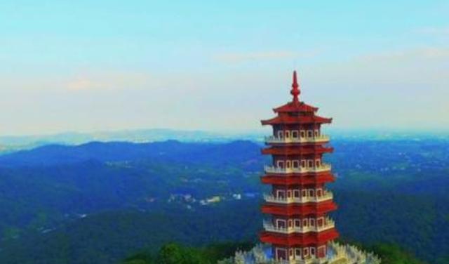 梯田 湖北站在“风口浪尖”的景区，曾因质疑怀疑倒闭，今却晋升为5A