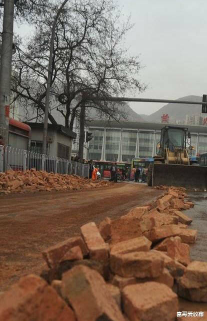 文玩|文玩圈里有人盘砖头，是真的吗？