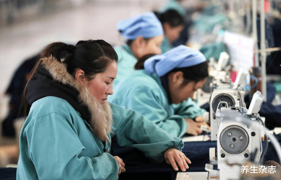 乳腺癌|38岁女子确诊乳腺癌，4次化疗离世，医生咆哮：冰箱1物尽快扔