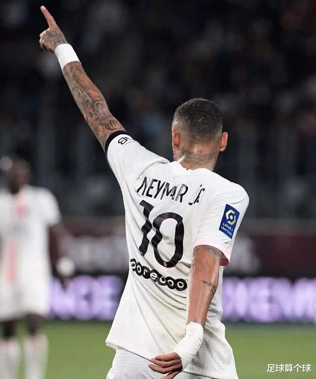 姆巴佩|巴黎2-1！姆巴佩素质太差了！对方球员受伤，他来了一脚远射吊门