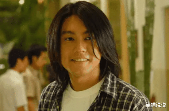 小三|42岁朱孝天身材发福引网友热议，吐槽妻子不会做家务，连内衣裤都是他洗的！