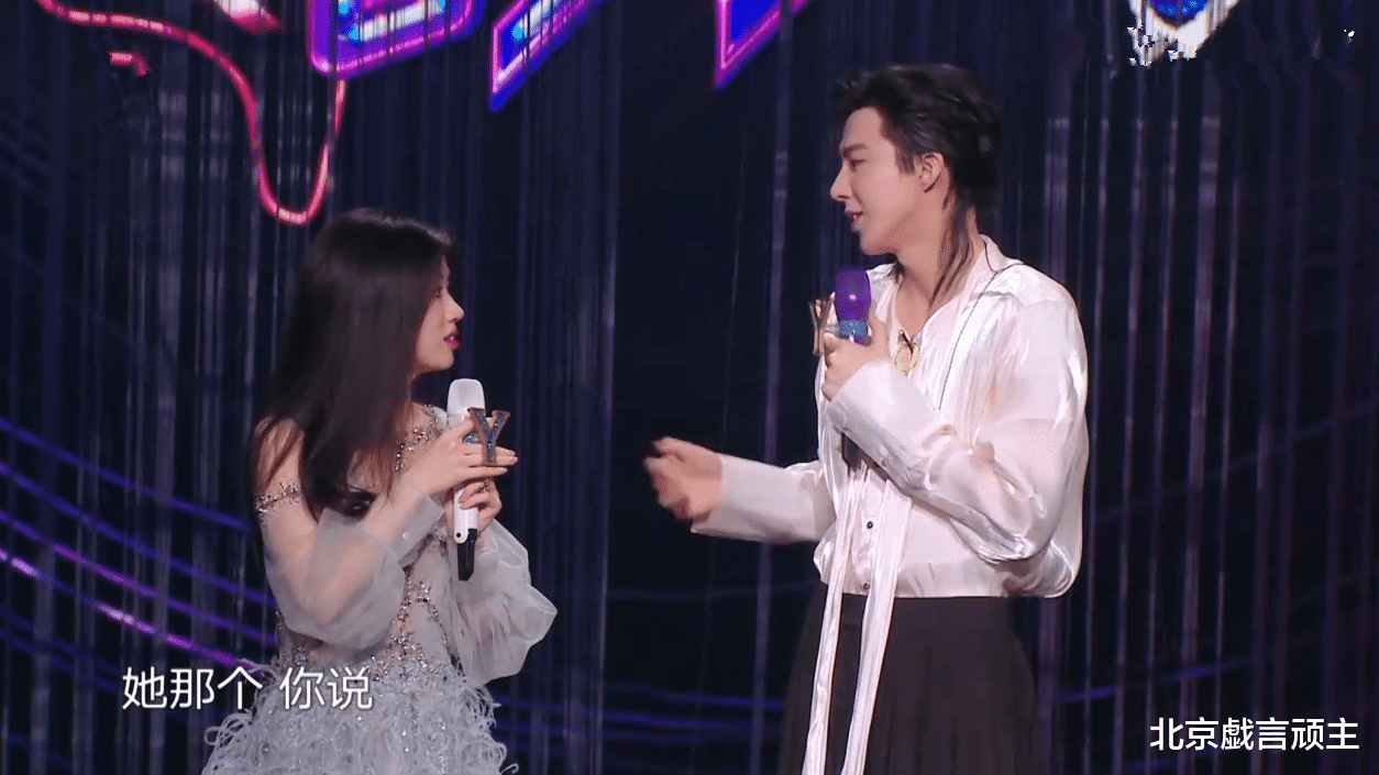 周兴哲|《我们的歌3》复盘首轮团战，周笔畅断层输出，周兴哲掀起热议！