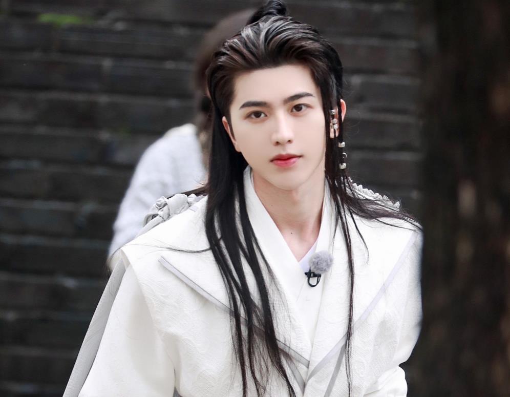 奔跑吧兄弟|《奔跑吧》情侣特辑，五位女嘉宾一个比一个美，古装扮相让人心动