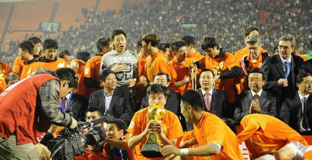 西班牙队|多么大的缘分！11年前，2大豪门一起夺冠，2021年2队再次携手圆梦