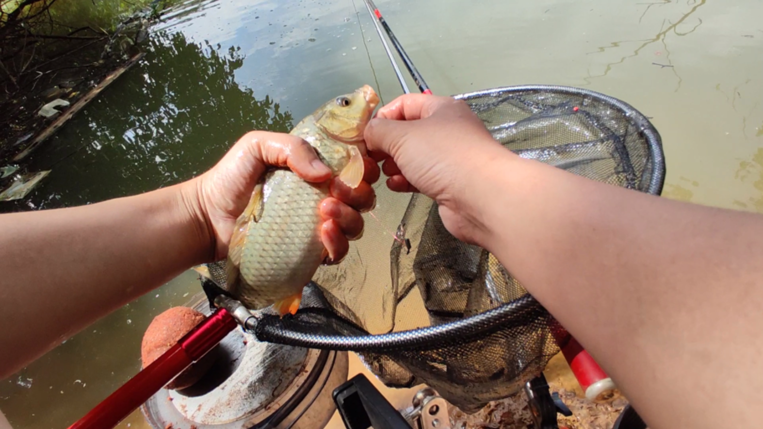 |分享3种快速找鱼窝的技巧