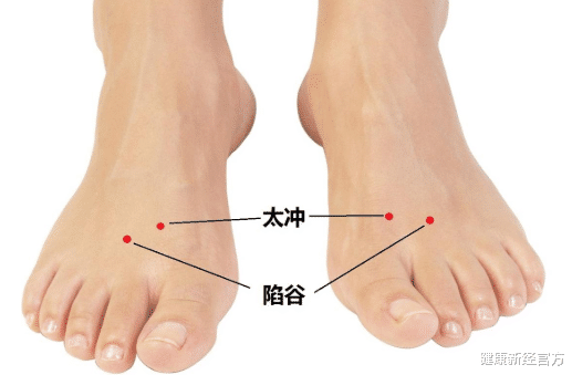 健康新经官方 六旬老人，甲胎蛋白高达450，确诊肝癌，医生：与他老伴脱不了干系