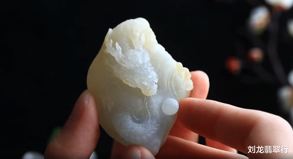 雕刻|玉石记：5000宾馆淘到的玉料，霸气手把件香不香？