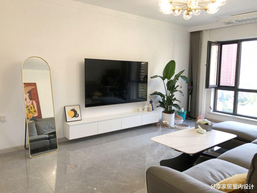 看独立家装设计师的新房，极简装修，全屋无吊顶不做电视墙很喜欢