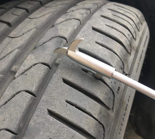 好物官|建议：跑长途别傻傻只带“手机”，汽车配上这3样车品，高级有面