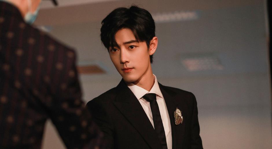 明星|4人因售卖明星航班被抓，肖战、王嘉尔的航班信息都被他们卖过