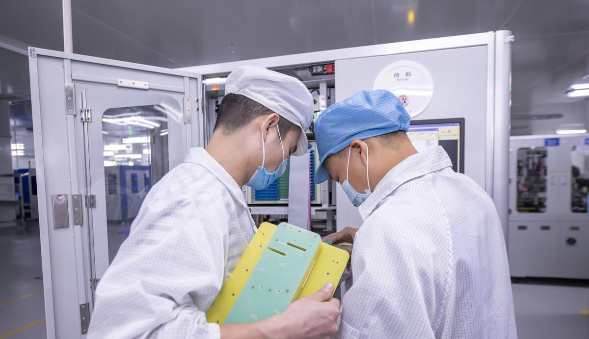 英特尔|SK欲在大陆投设EUV产线，美新规下发，英特尔内存业务被“卷”走