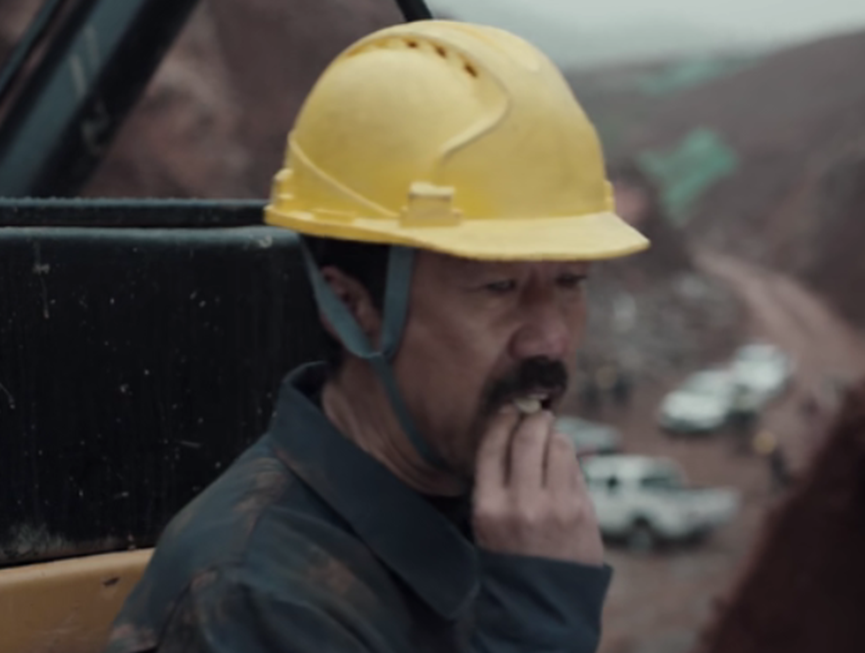 与君歌|《扫黑风暴》网爆结局：幕后大人物高明远落网，麦佳最后活出尊严