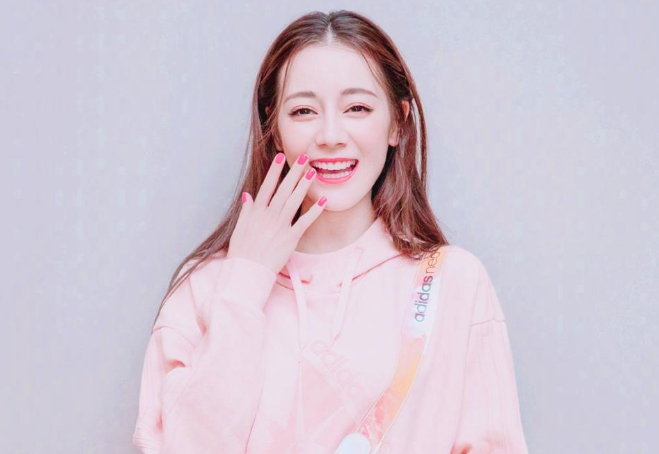 赵丽颖|二月份影响力女演员排名公布，赵丽颖前十都没进，第一实至名归