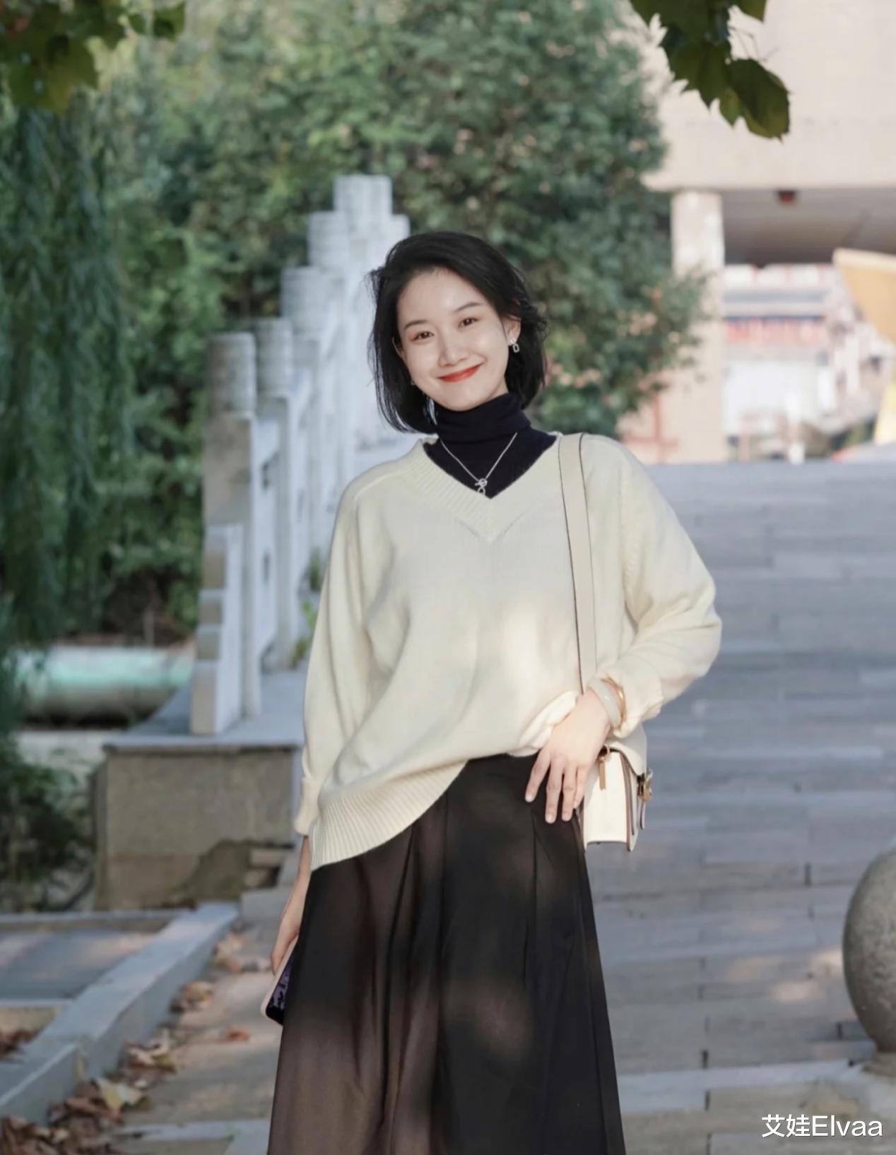 艾娃Elvaa 毛衣怎么穿都很普通,问题出在哪?明白这3点,毛衣穿出惊艳感