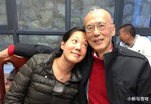 女大学生与56岁捡垃圾老头发生关系,生下一女,母亲劝阻遭其暴打