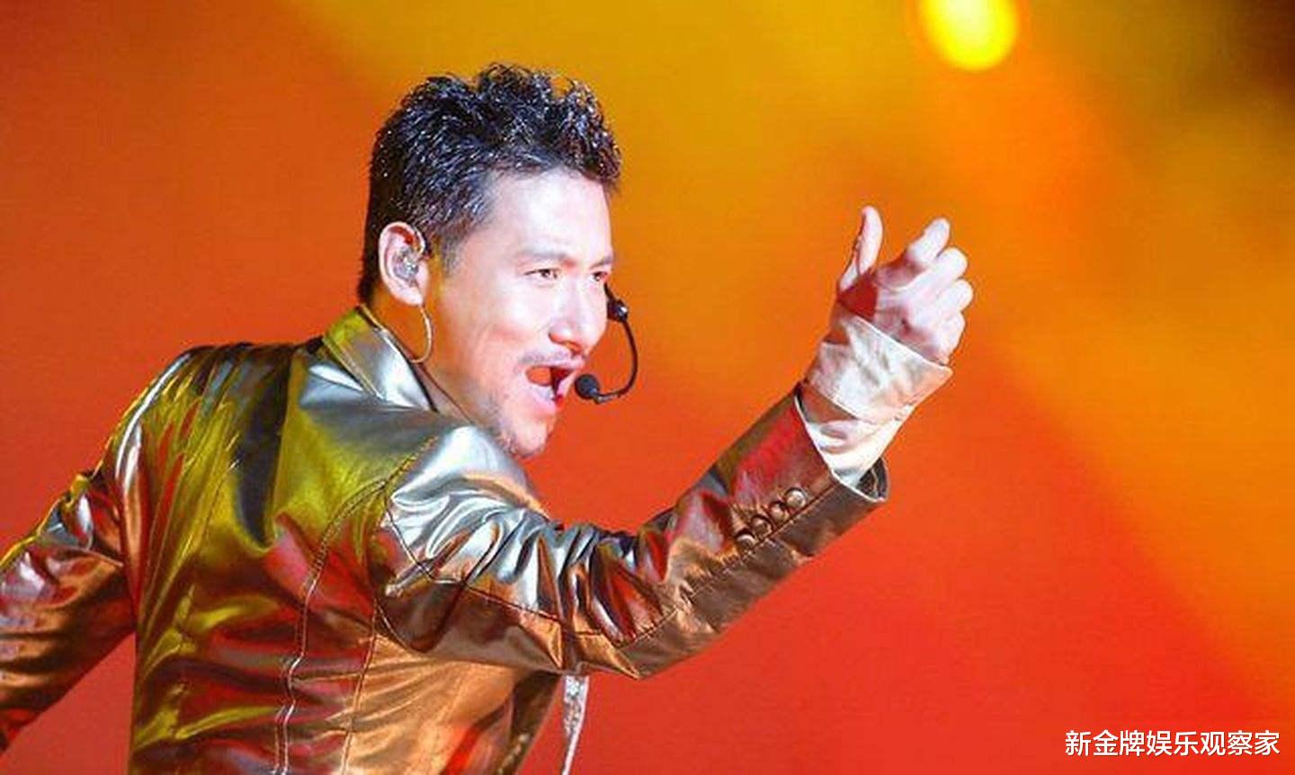 张学友|张学友在家唱歌被邻居投诉？了解对方身份后，歌神自嘲还不够红