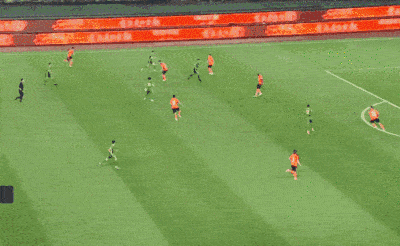 李霄鹏|4轮不胜+2点，中超最佳教练被批评水货：霍霍完泰山别霍霍我了