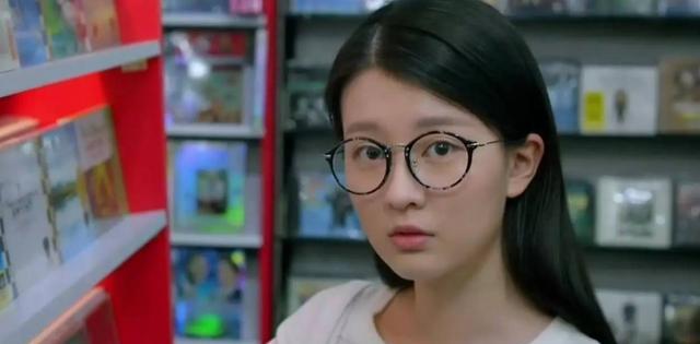 乔欣|《欢乐颂》中“不起眼”的乔欣，“整容式”蜕变，新剧美出新高度