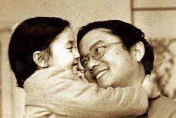 王刚|著名演员王刚:三婚娶网恋女友,60岁老来得子,现在状况如何?