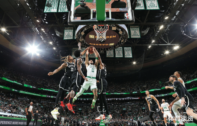 奥黛丽·塔图|轰90+13+12！塔图姆对不起，连疯两场还是输，这三巨头太欺负人了