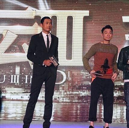 周润发|周润发没有一米八，他当身高参照物，猜猜刘德华黄晓明真实身高