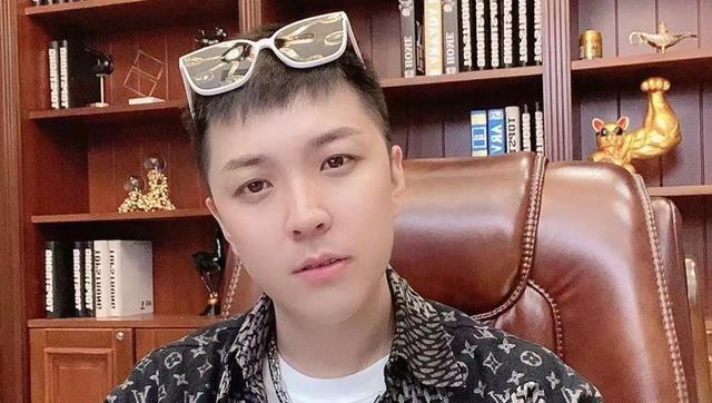 印记 女网红被助理偷走贵重物品，价值近数十万，为了面子拒绝联系前夫