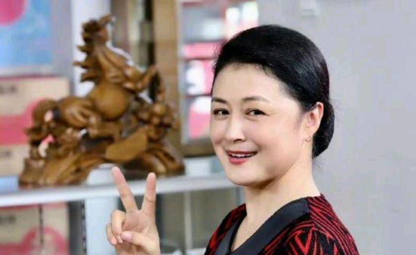 于月仙|演员于月仙去世，终年50岁，去世原因属去世年轻艺人中的高发原因