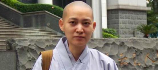 啵啵经 广东女孩邹宜均：因30万被亲妈2次送进精神病院，获救后剃度出家