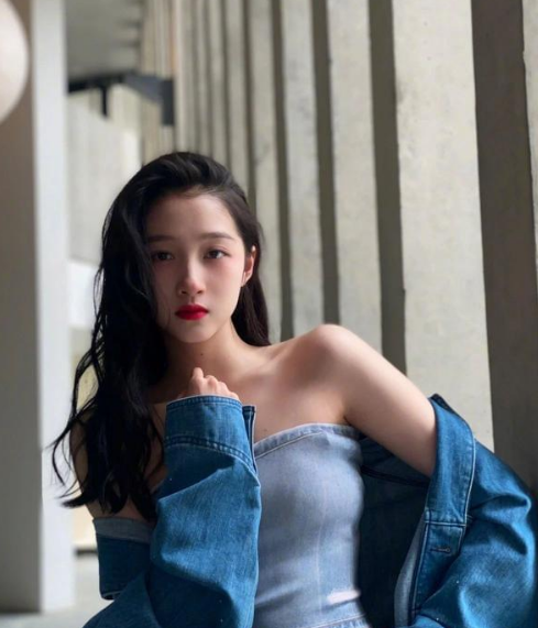 杨紫|女演员影响力榜大洗牌：85花仅剩3人，杨紫第3，榜首颜值太高