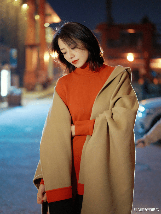 穿衣搭配|?高圆圆真是一点没变，简单毛衣配短发都美得惊艳，哪像42岁阿姨