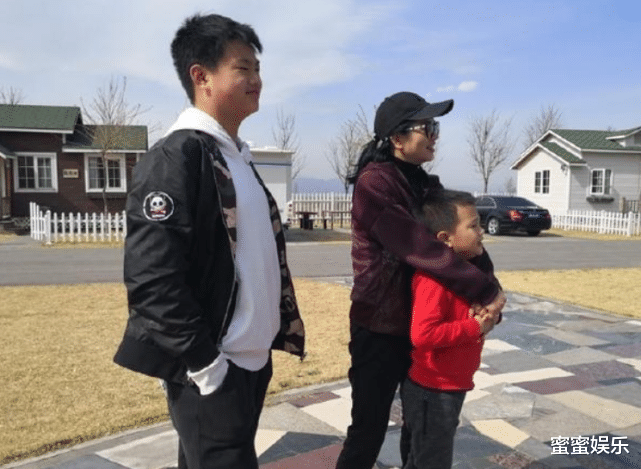 黄奕|《上错花轿》20年重聚，公主比黄奕老，39岁哑妹优雅结婚4年