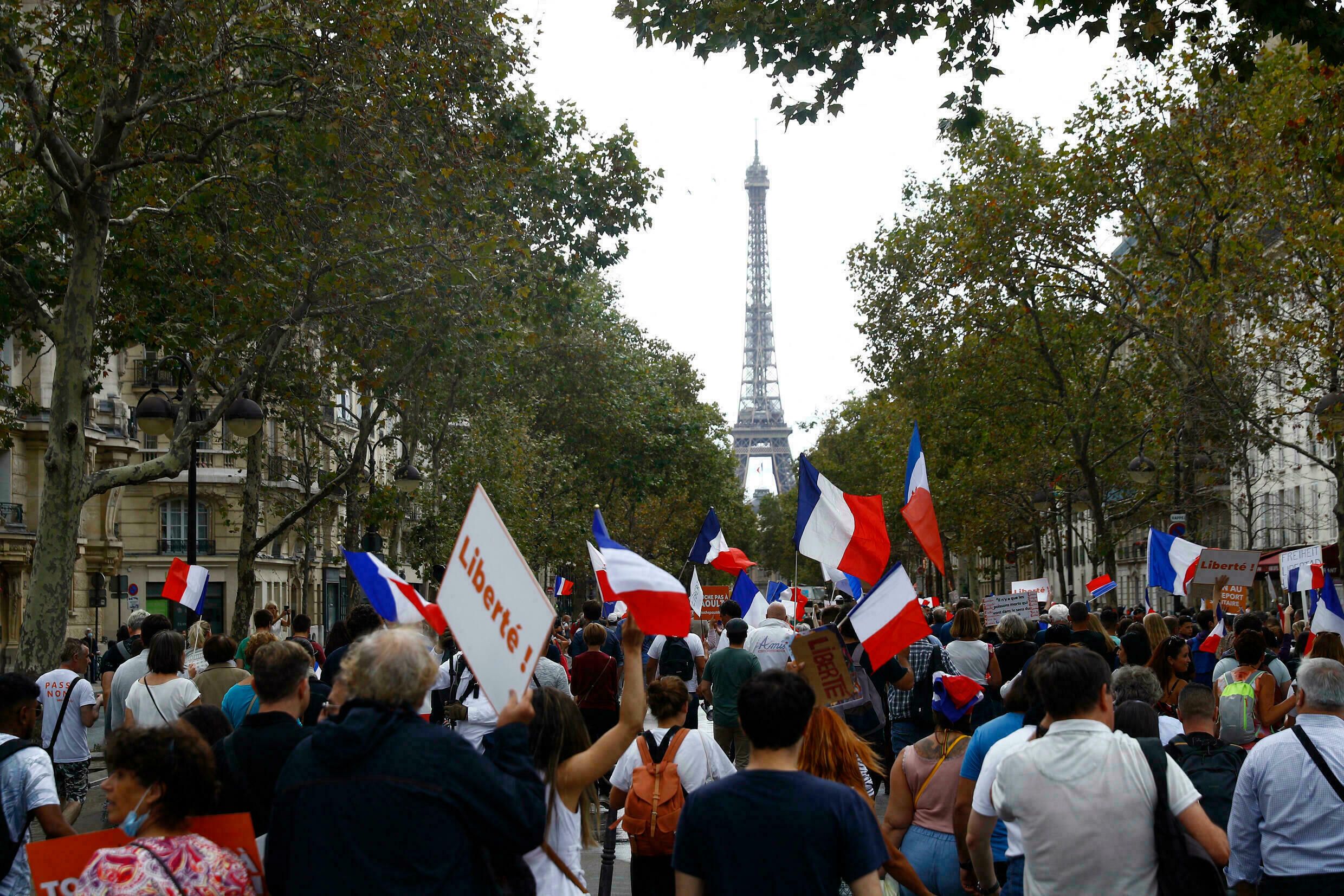 美国|开撕！对美报复行动仍持续，法国公开抢150亿大单，主动示好中国