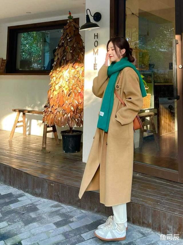 鱼司辰 入冬以后别穿裙子腿太冷了，今冬流行这几款裤子，简约大方有气质