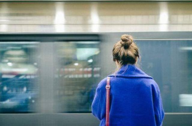 家居超人|卫生间没窗户,臭味很难散掉?学日本人这样做,省时省力无异味