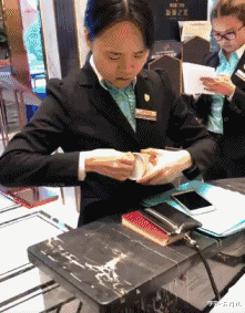 学姐说育儿|“早上在公园发现的,这里是不是发生了大战啊?”哈哈哈!