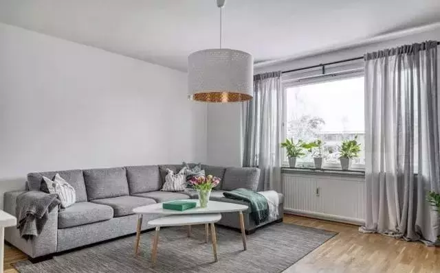 老公硬是把卫生间“二八”分,洗衣机挤进去!方便极了,晒晒