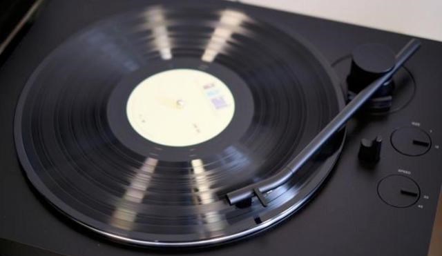 优米麻麻|听了老妈“祖传”的磁带Walkman，这才是真正的“发烧”设备啊