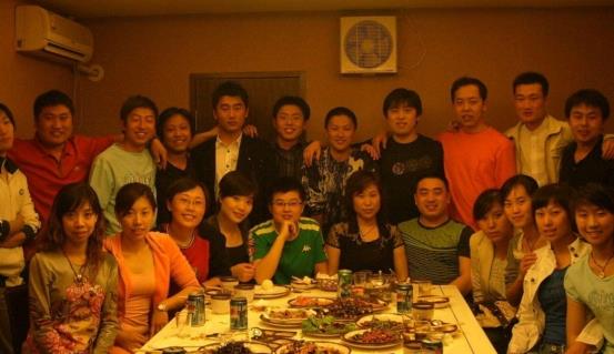 一更育儿|三类毕业生喜欢“同学聚会”，几乎场场不落，另外3类人不爱参加