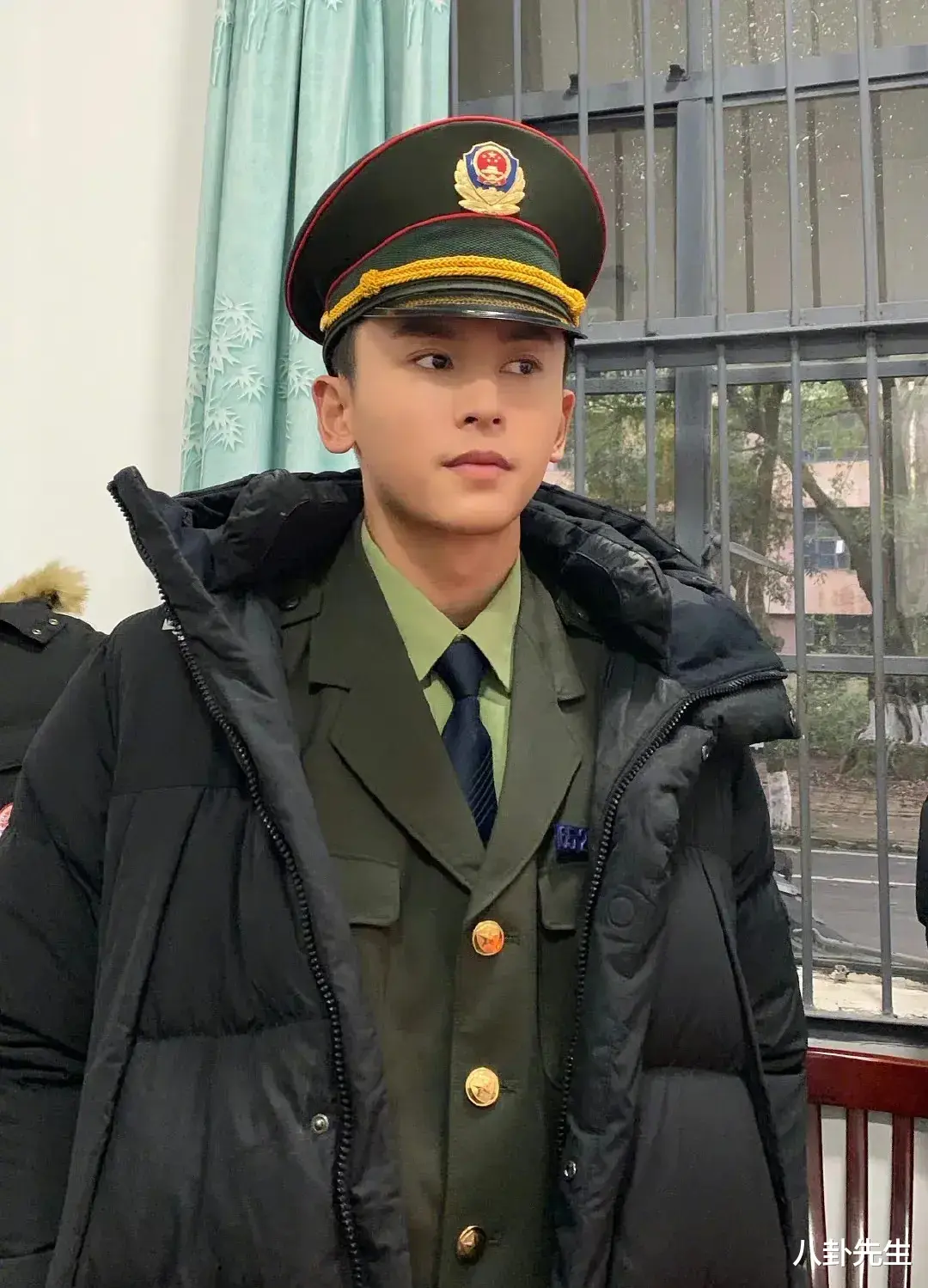 张哲瀚|张哲瀚事件后续：5部作品受影响，王一博吴谨言被连累，代言全掉