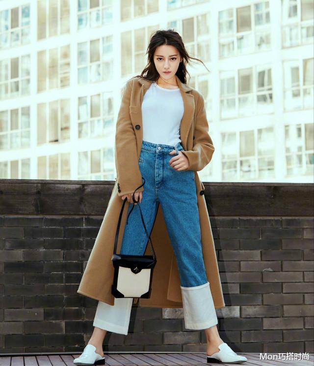 Mon巧搭时尚|穿风衣时，一定不要再配马丁靴了！看看杨幂、热巴这样穿是有多美
