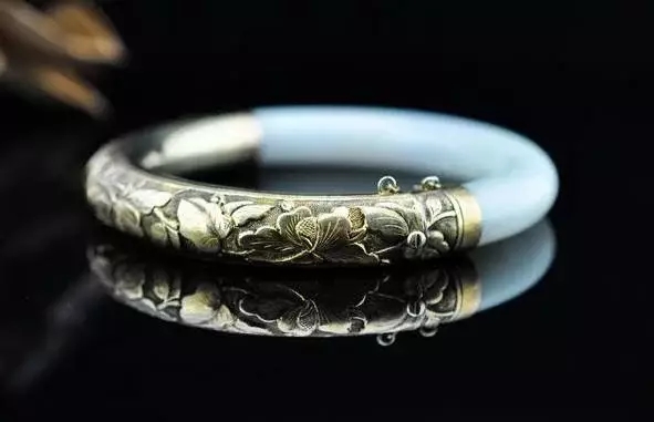 古钱币|翡翠手镯断了怎么办？