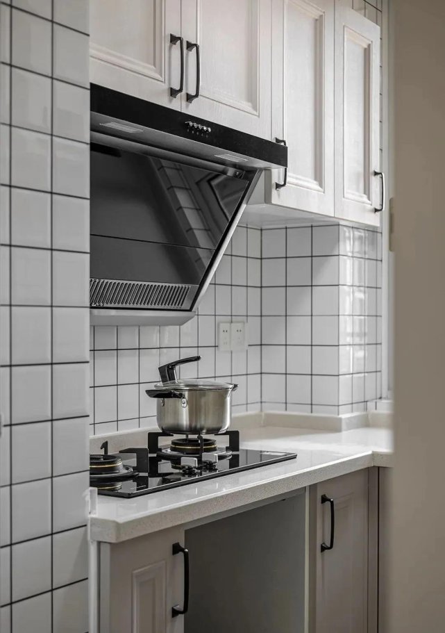 58㎡轻奢美式风格,背景墙设计太高级了,你还不来看?