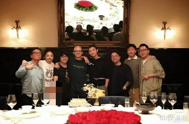 杨紫|霍尊宣布退出娱乐圈，道歉内容难服众，否认花陈露钱为何甘愿给分手费？