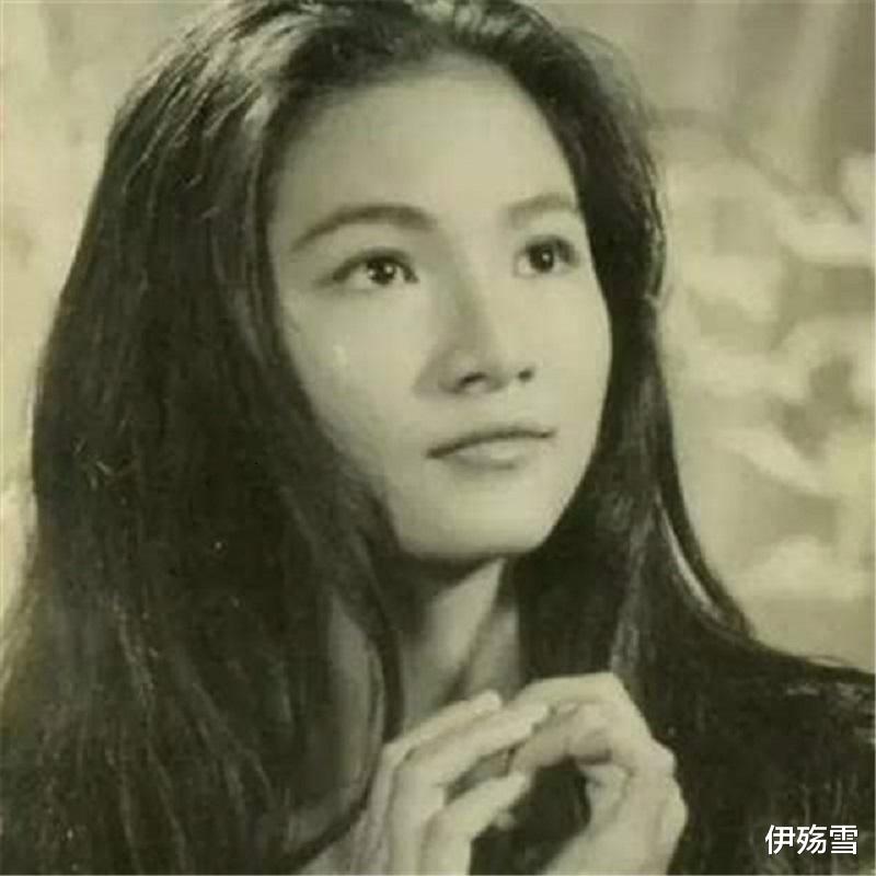 郑佩佩|郑佩佩：嫁入豪门为得子怀孕8次流产4次，43岁净身出户再上巅峰
